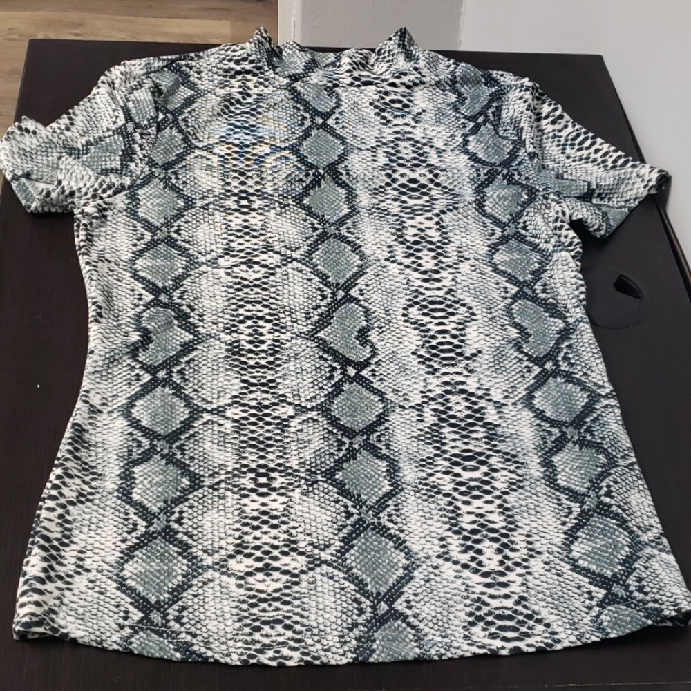 Slinky Material snakeskin dress t shirt